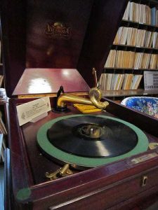Victrola Museum Dover DE RetroRoadmap.com Victrola Museum Dover DE RetroRoadmap.com