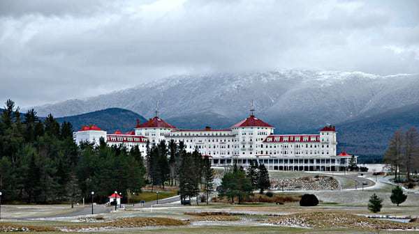 Mt Washington Hotel Distracted Wanderer