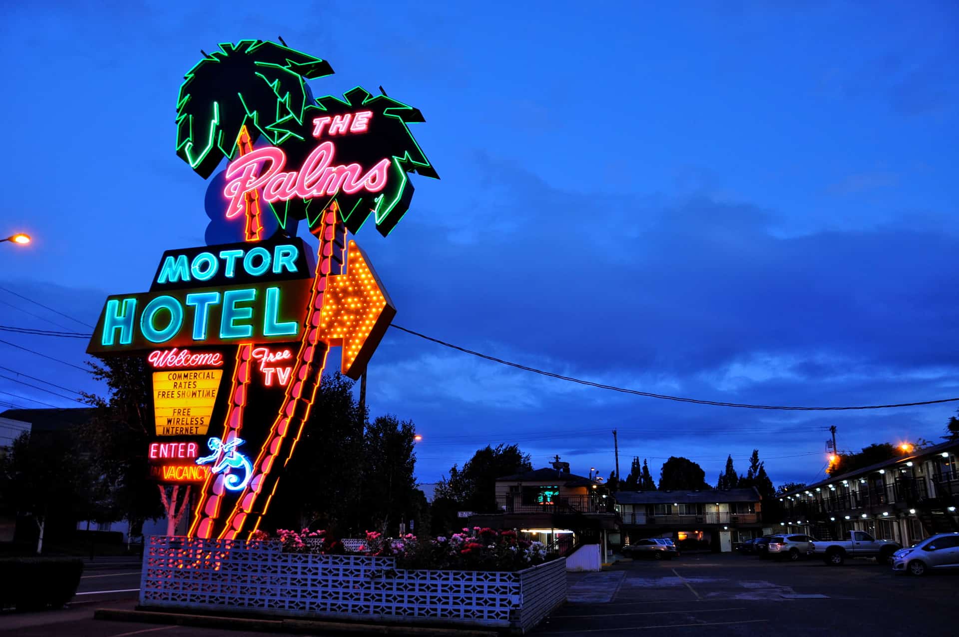 The Palms Motor Hotel Neon Sign Portland OR 2015 Retro Roadmap