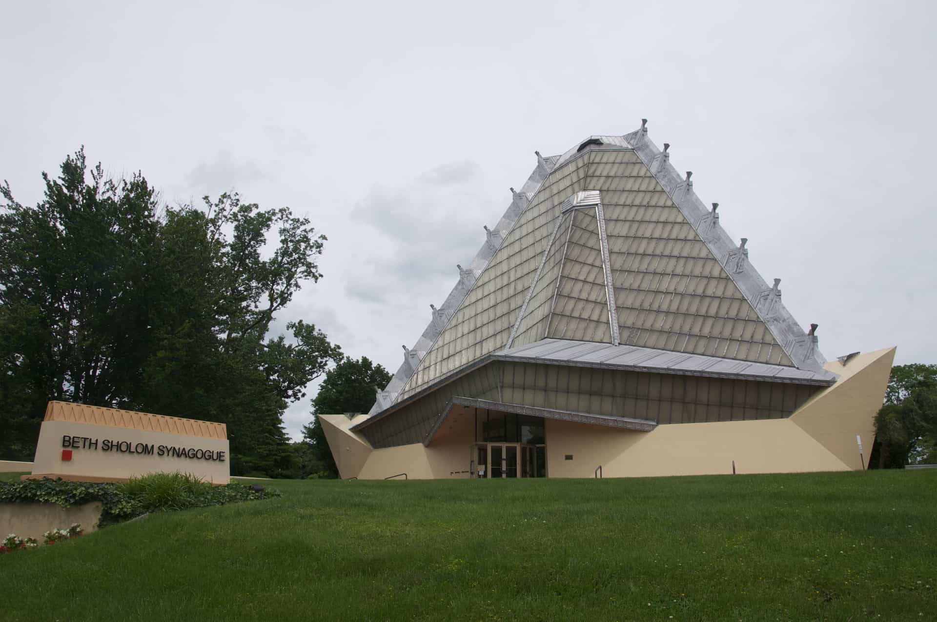 Frank Lloyd Wright - Beth Sholom Synagogue - Elkins Park PA - Retro Roadmap
