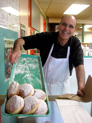 Colonial Donut Shop Taunton MA RetroRoadmap.com