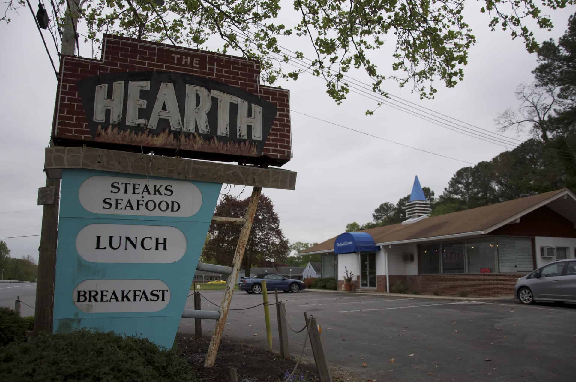 [ RIP ] The Hearth Restaurant Odessa DE since 1963 Retro Roadmap