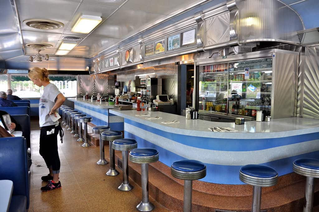 Mod Betty Takes Her Gram to the Miss Wakefield Diner! Retro Roadmap