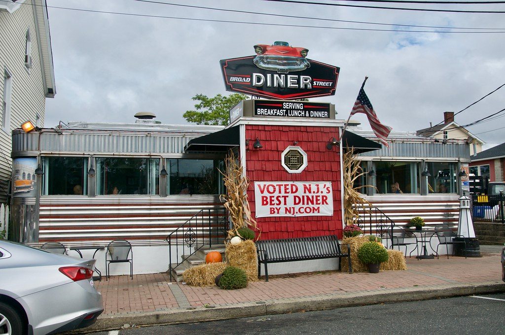 Broad Street Diner Keyport NJ Retro Roadmap Exterior