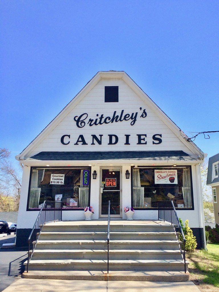 Critchleys Candies NJ Retro Roadmap Exterior